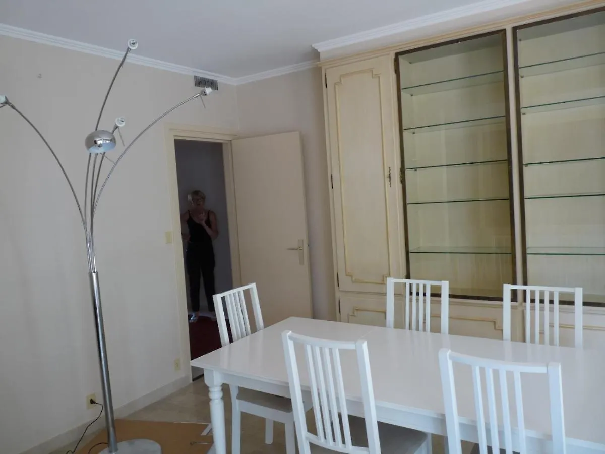 Apartamento Appartement Dans Residence Le Saint Pierre Aviñón Francia